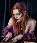 Leila - Liebe & Partnerschaft - Medium & Channeling - Tarot & Kartenlegen - Lebensberatung - Hellsehen & Wahrsagen